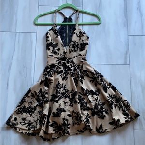 Windsor homecoming prom floral lace dress